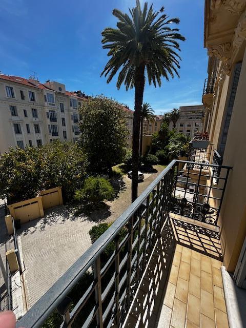 appartement 2 pièces - NICE