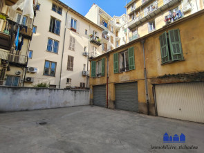 Parking en Location à Nice